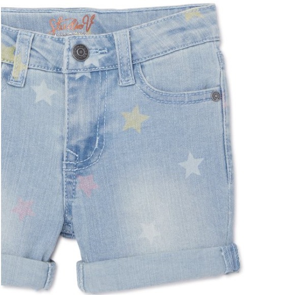 🆕 NWT Studio V Vigoss Kids Light Denim Star Print Jean Shorts Girls Sz 2T - Picture 3 of 10
